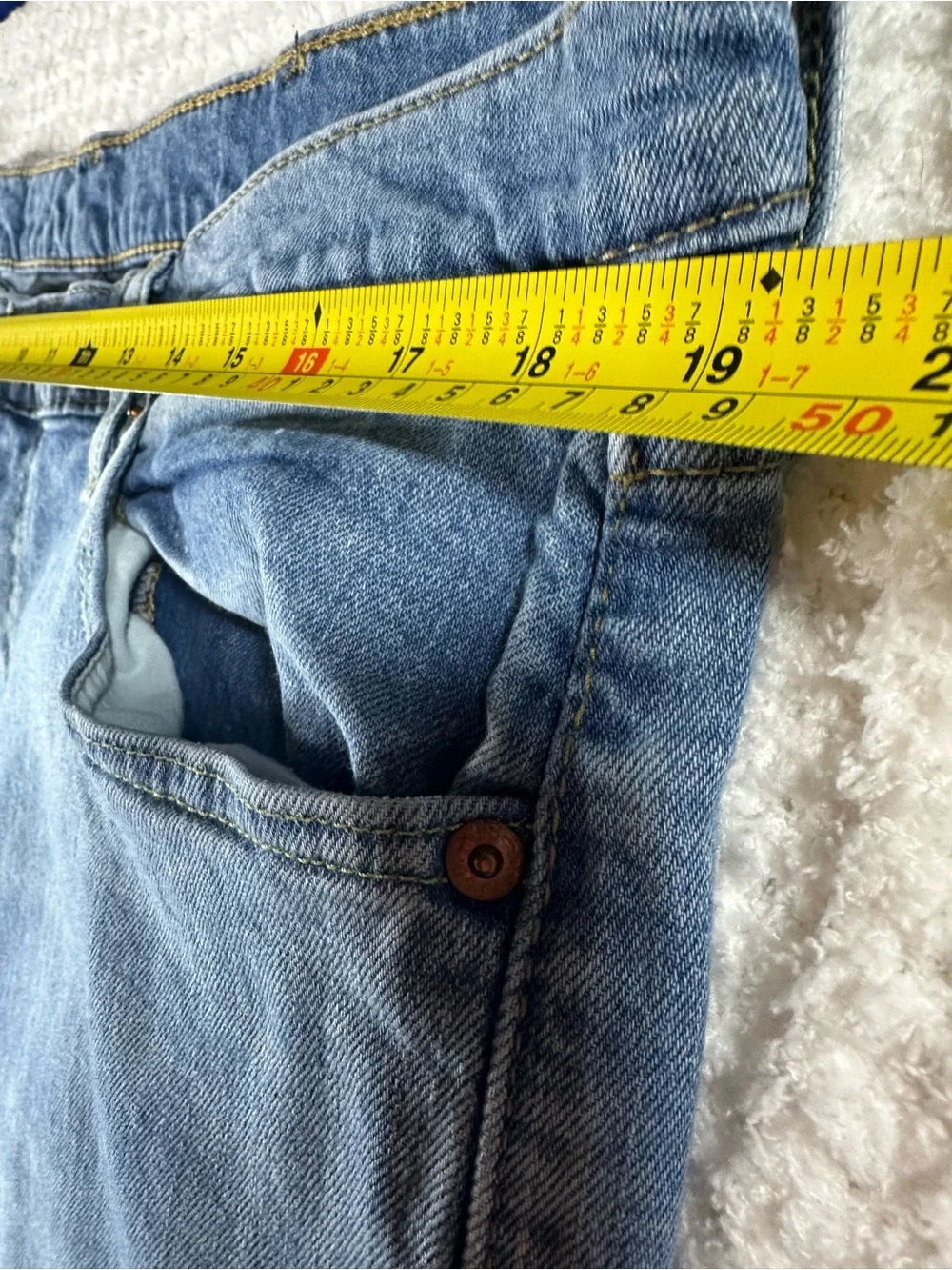 Men’s Levi’s 512 Slim Tapered Jeans 38/30 Light Wash Red Tab